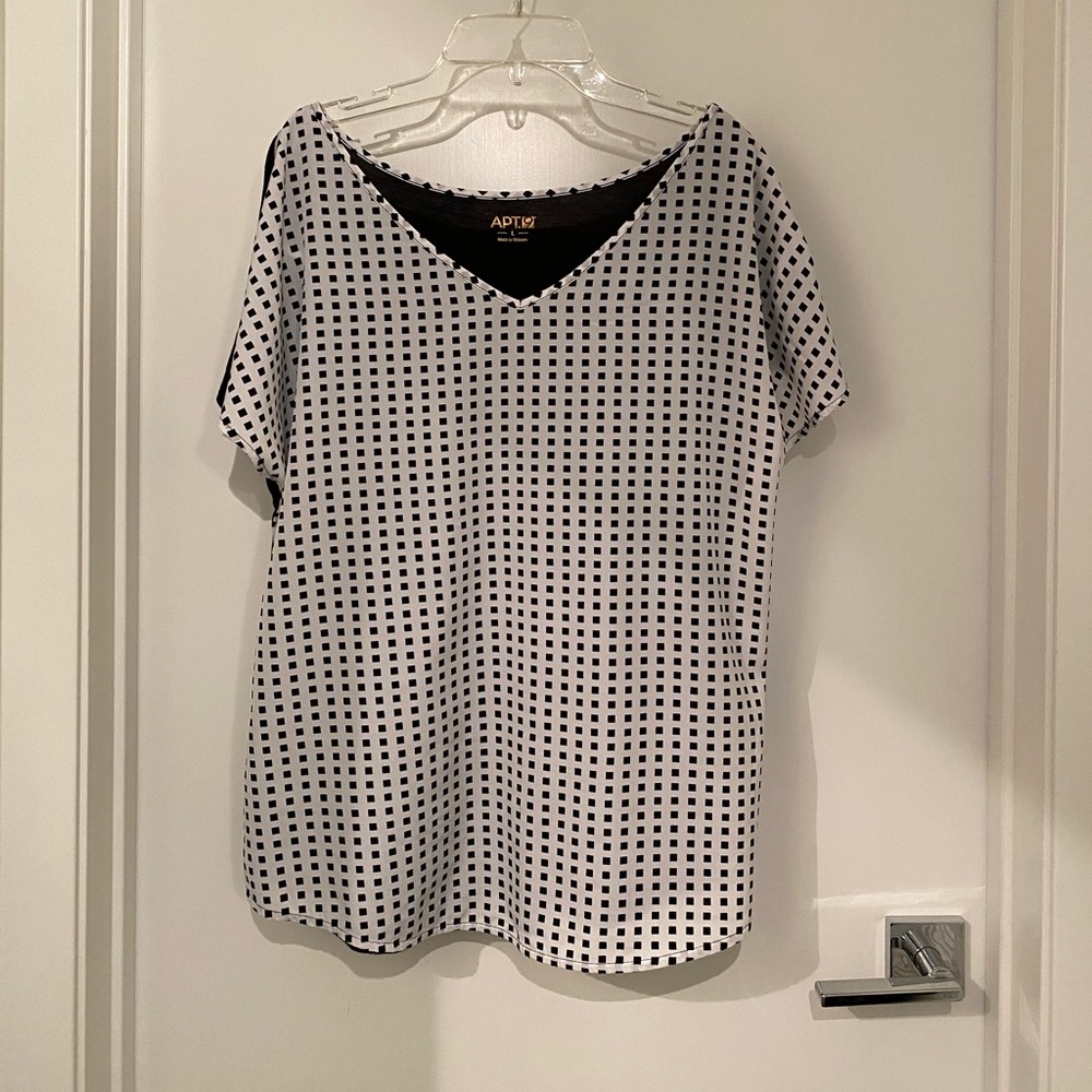 B/W silky shirt